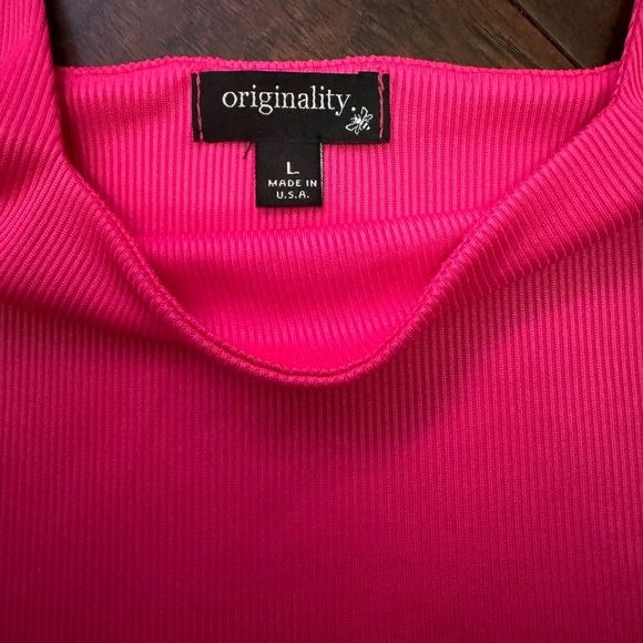 Originality Sleeveless Crop Top. Fuschia, Size Large NWT - Picture 4 of 7